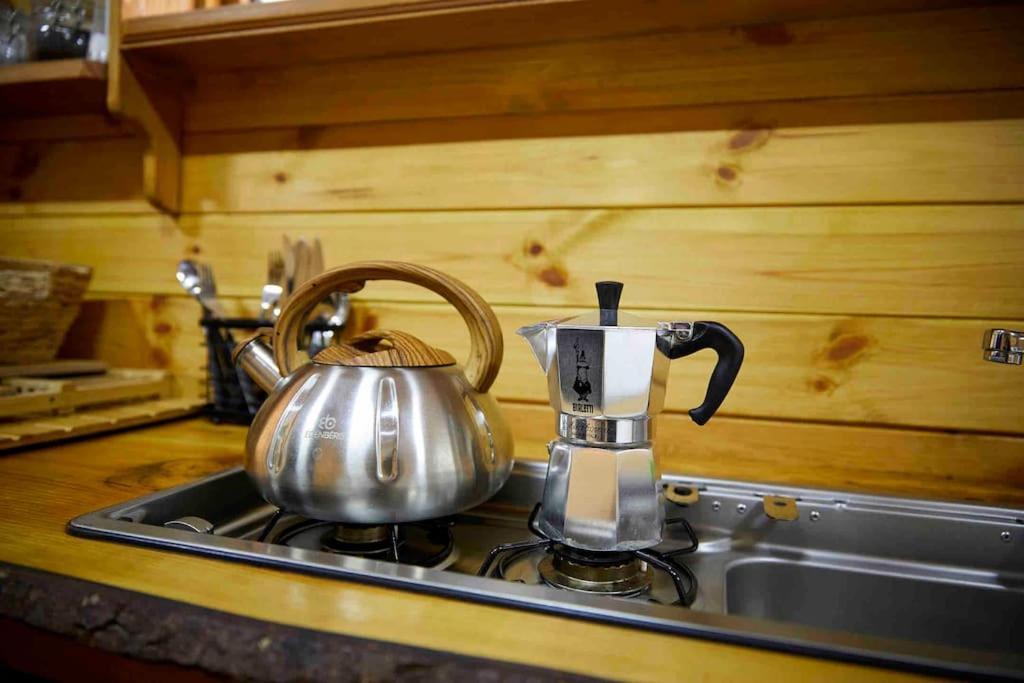 Orchard Retreat Off Grid Shepherds Huts In Dorset *