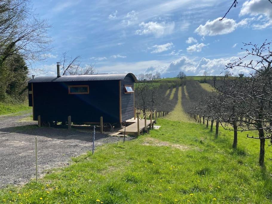 Orchard Retreat Off Grid Shepherds Huts In Dorset * Dorchester