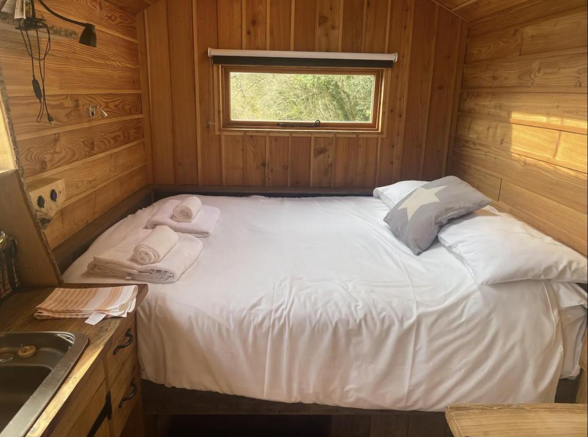 Orchard Retreat Off Grid Shepherds Huts In Dorset *